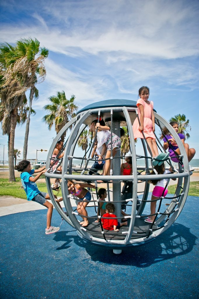 Carolina Parks and Play - HDG Series Play Equipment - Landscape